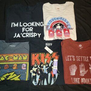 Lot of 5 men tees 2x XXL 1 new kiss + 4 pre-owned pac man impractical Joker rock